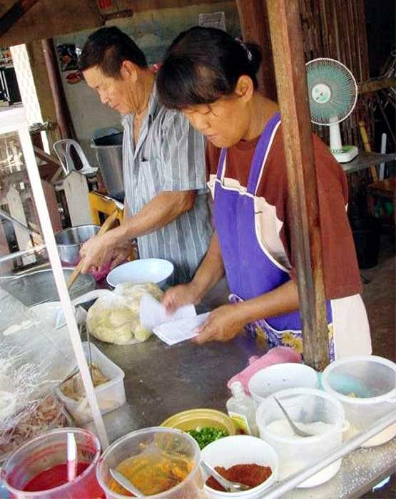 ร้านก๋วยเตี๋ยวโกกัง อ.นาโยง จ.ตรัง