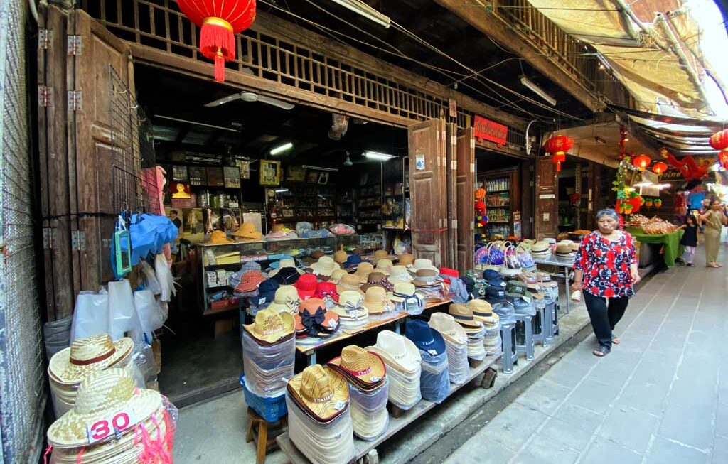 ตลาดสามชุก อ.สามชุก จ.สุพรรณบุรี